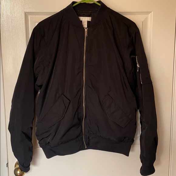 H&M Women’s Oversized Bomber Jacket Size 4 - Picture 1 of 3